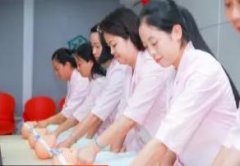 保姆月嫂育婴师钟点工保洁阿姨陪护护工带孩子提供不住家保姆、住